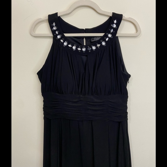 Dressbarn Collection Women's Size 10 Black Dress Jewleled Neckline Sleeveless - Picture 3 of 13